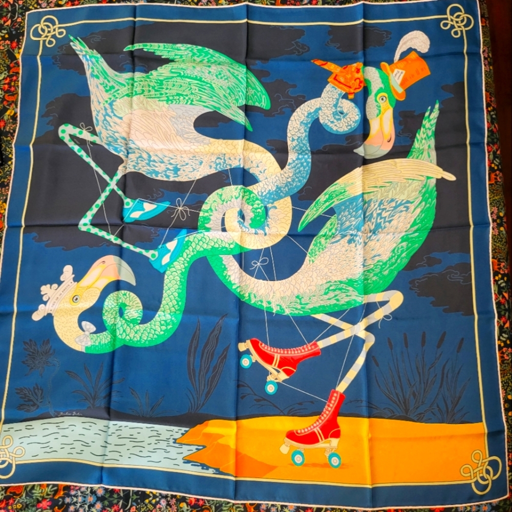 Hermes All tied in knots scarf 70